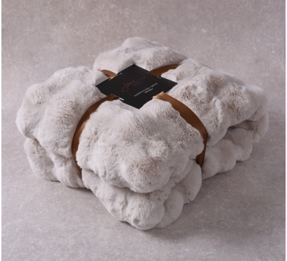 Luxusní kožešinová deka (2)