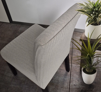 Elastické potahy na židle (2)