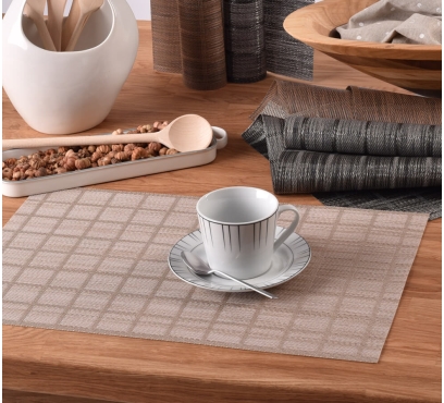 Praktické stolní prostírání PVC (2)