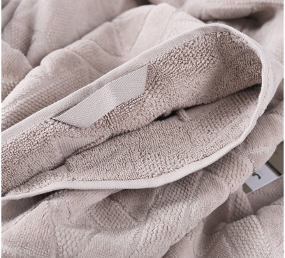 Jednobarevné ručníky a osušky (2)