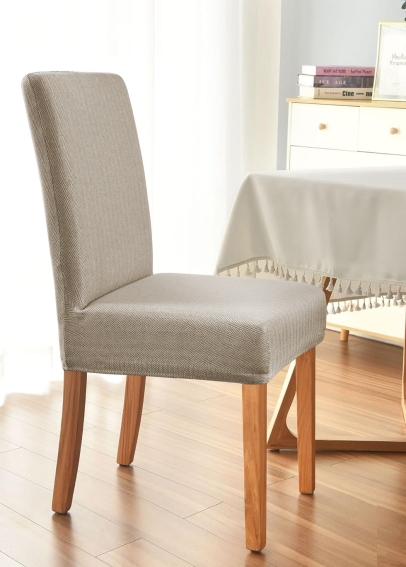 Elastické potahy na židle