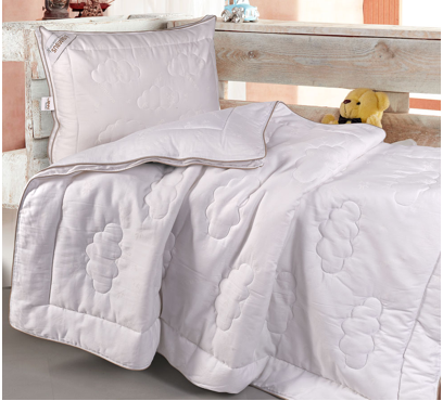 Dětská souprava polštáře a přikrývky BAMBUS DT2 – 130 × 90 + 45 × 65 cm