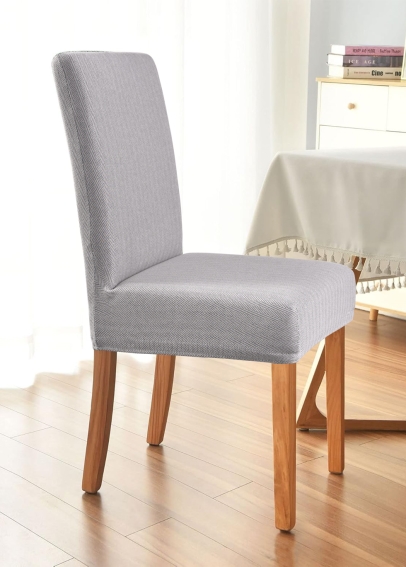 Elastické potahy na židle