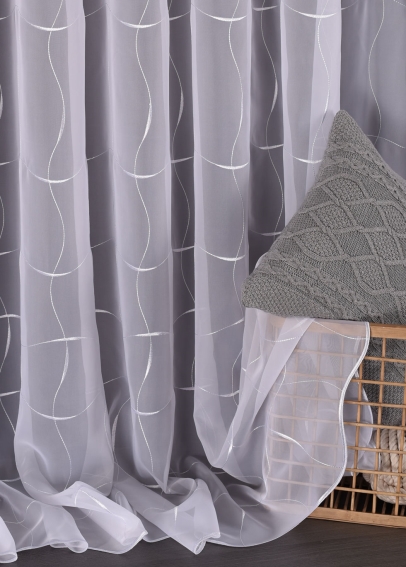 Metrážová voálová záclona