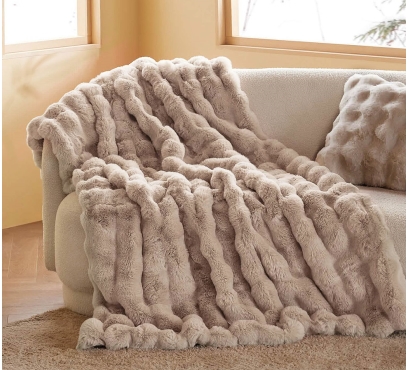 Luxusní kožešinová deka