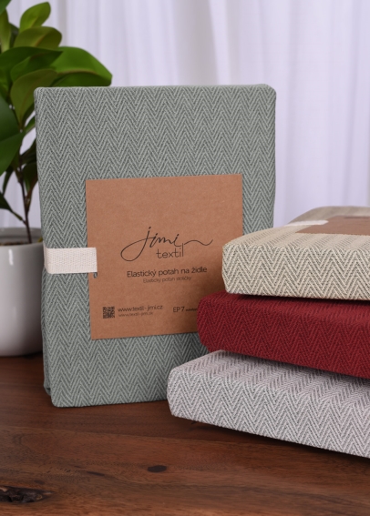 Elastické potahy na židle (2)