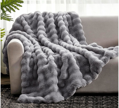 Luxusní kožešinová deka