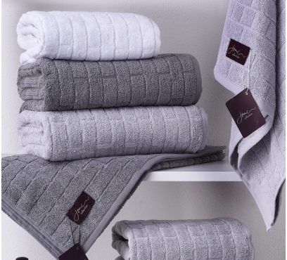 Jednobarevné ručníky a osušky (2)