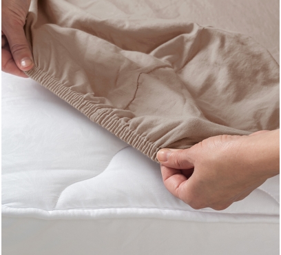 Světle hnědé jersey prostěradlo s lycrou (2)