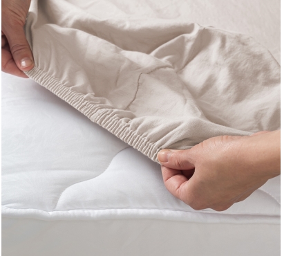 Béžové jersey prostěradlo s lycrou (2)