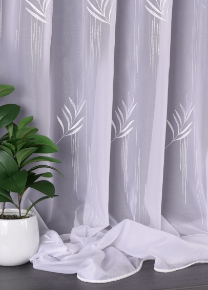 Metrážová voálová záclona