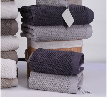 Jednobarevné ručníky a osušky (2)