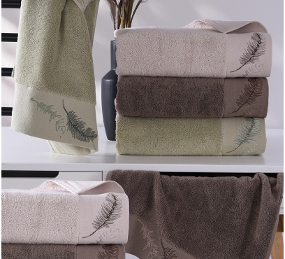 Kolekce vyšívaných froté ručníků a osušek (1)