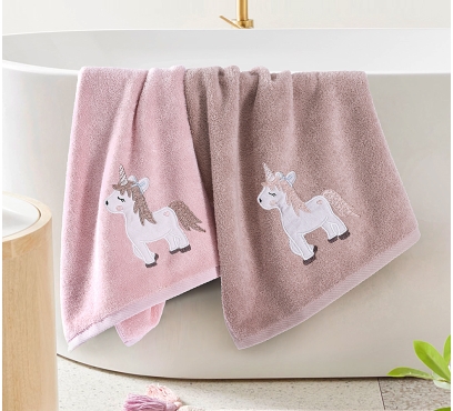 Kolekce dětských ručníků s originální výšivkou