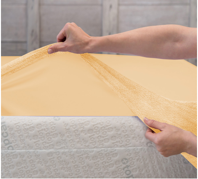 Froté prostěradlo PREMIUM do postýlky FD4 – meruňková – 60–70 × 120–140 cm (1)