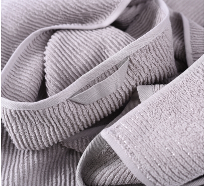 Jednobarevné ručníky a osušky (2)