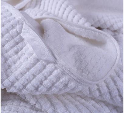 Jednobarevné ručníky a osušky (1)