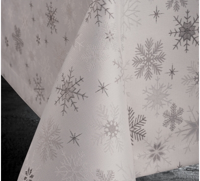 Sváteční ubrus ruční výroby (1)