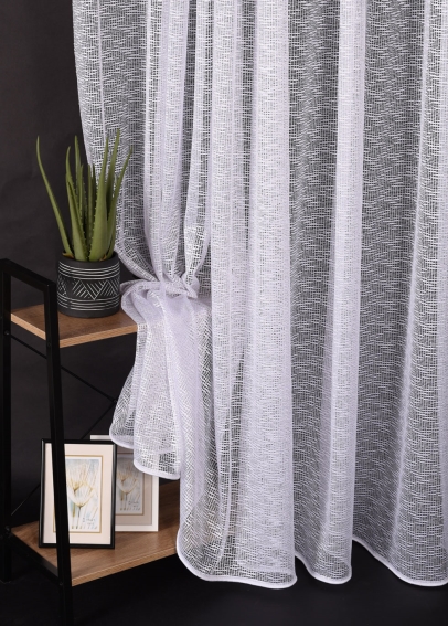 Moderní žakarová záclona