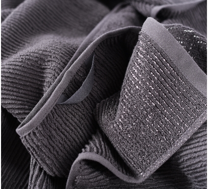 Jednobarevné ručníky a osušky (2)