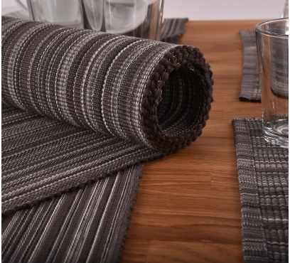 Elegantní stolní prostírání (4)